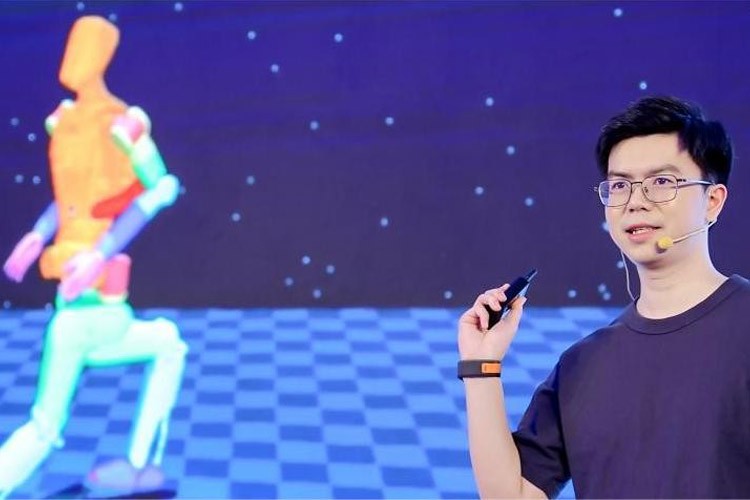 天才少年稚晖君哈哈体育机器人走路进场！AI模型做大脑，目标售价20万以内